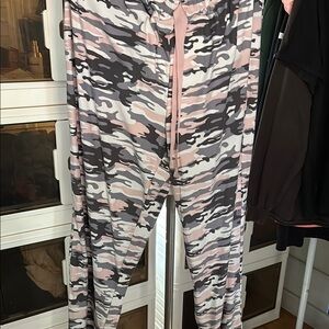 Camouflage Print Women's Pants